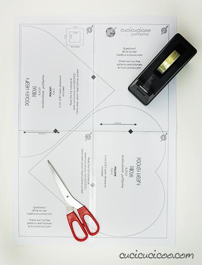 Come fare un cuscino cuore cucito a mano con tasca Festeggia San Valentino con messaggi d’amore dentro la tasca di questo cuscino cuore cucito a mano! Il cartamodello gratis è semplice per principianti e bambini da cucire a mano o a macchina. #sanvalentino #sanvalentinofaidate