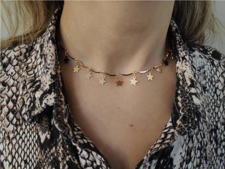 Aphrodite – collana con stelle Aphrodite - collana con stelle. Un bijoux semplice, perfetto per tutti i vostri look
