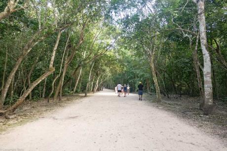 Escursione a Tulum e Coba: due siti Maya affascinanti Escursione a Tulum e Coba: due siti Maya affascinanti