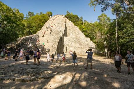 Escursione a Tulum e Coba: due siti Maya affascinanti Escursione a Tulum e Coba: due siti Maya affascinanti