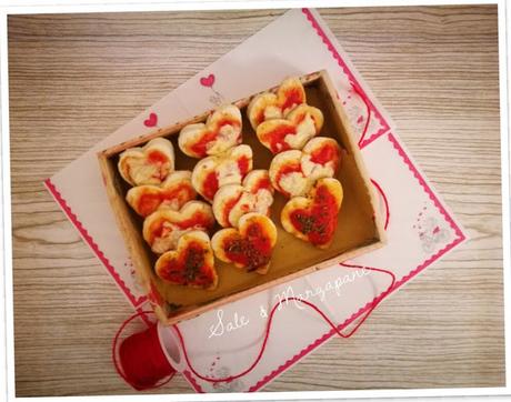 PIZZETTE SENZA LIEVITAZIONE PIZZETTE SENZA LIEVITAZIONE