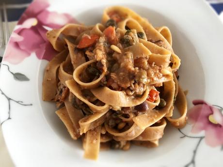 Tagliatelle integrali alla eoliana Tagliatelle integrali alla eoliana
