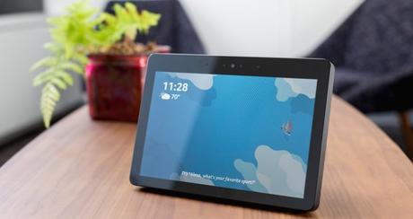 Amazon Echo Show arriva in Italia a 229,99 euro Amazon Echo Show