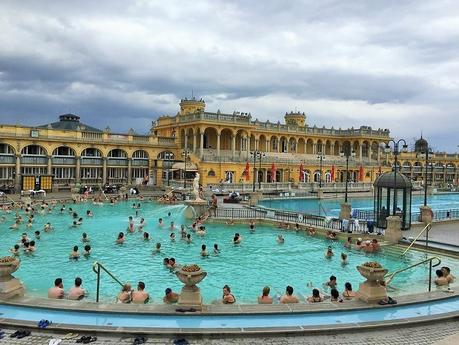Bagni Széchenyi: il centro termale più famoso di Budapest Bagni Széchenyi: il centro termale più famoso di Budapest