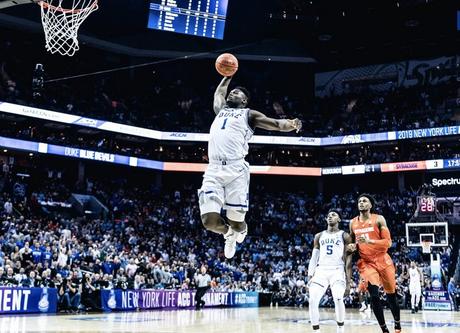 Che ritorno per Zion Williamson! 29 punti senza errori e Duke vola in ACC Che ritorno per Zion Williamson! 29 punti senza errori e Duke vola in ACC