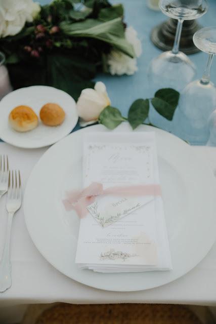 Intrecci di eucalipto e ulivo: un cake topper Intrecci eucalipto ulivo: cake topper