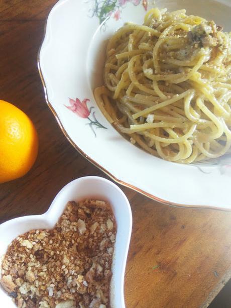 Vermicelli con pesto di pistacchio e tonno...e un segreto tutto siciliano! Vermicelli con pesto di pistacchio e tonno...e un segreto tutto siciliano!