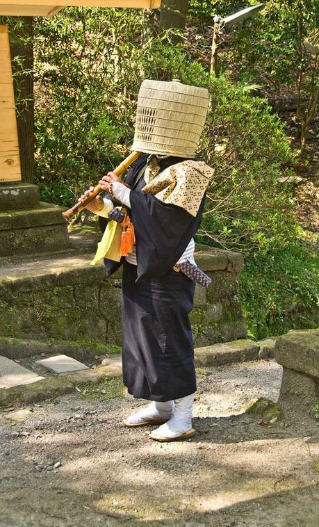 Ninja: gli shinobi tra verità storica e mito Monaco komuso