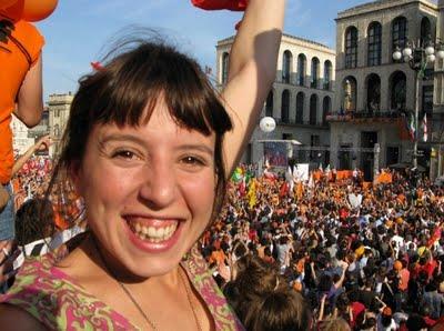 Berlusconi ha rimproverato una scrutatrice perché non gli faceva gli occhioni