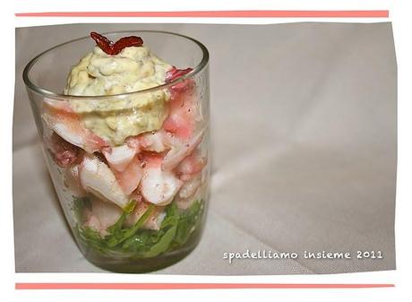 BICCHIERINO con INSALATA DI POLIPO, RUCOLA E SALSINA AI CAPPERI