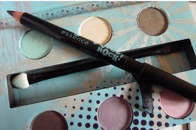 You Rock Edition Eyeshadow Palette, Essence