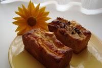 MINI PLUM-CAKE YOGURT, MELE E NOCCIOLE
