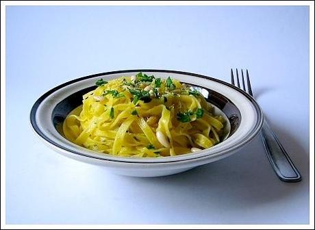 Tagliolini al Limone con Prezzemolo e Pinoli