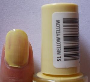 Smalti Essence swatch