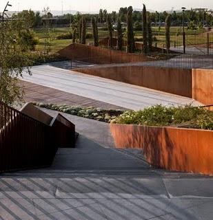 Public space for events Forum de Negocios by Francisco J De Corral & Francisco Wulff