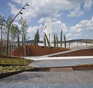 Public space for events Forum de Negocios by Francisco J De Corral & Francisco Wulff