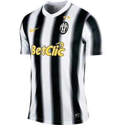 http://desmond.imageshack.us/Himg199/scaled.php?server=199&filename=juve2012.jpg&xsize=640&ysize=640