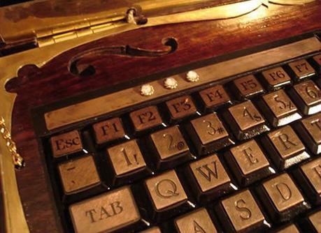 Il notebook in stile Steampunk è in vendita!