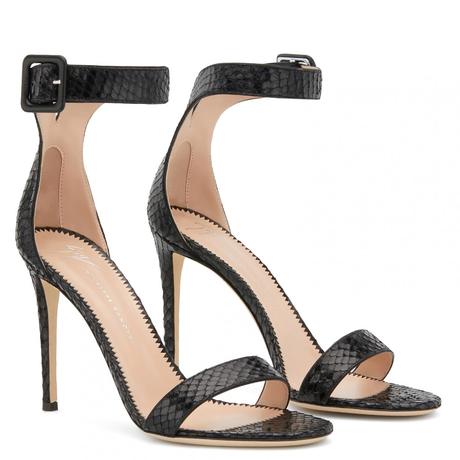 EVENTI IN VISTA? HO IO LE SCARPE DA SOGNO CHE FANNO PER TE SCOPRILE TUTTE! EVENTI IN VISTA? HO IO LE SCARPE DA SOGNO CHE FANNO PER TE SCOPRILE TUTTE!