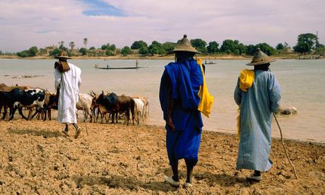 Massacro di pastori fulani di Ogossagou (regione di Mopti) in Mali Violenze interetniche in Mali, più di 100 morti in un villaggio