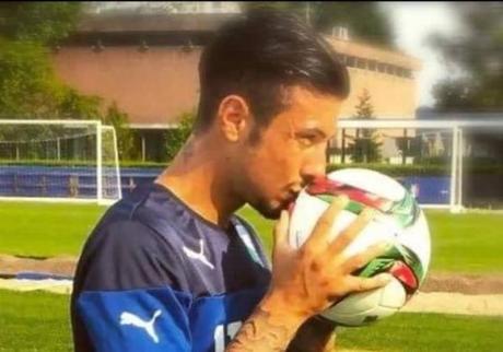 Armando Izzo, da Scampia alla Nazionale. La gioia per l’esordio: “Come nei sogni” Armando Izzo, da Scampia alla Nazionale. La gioia per l’esordio: “Come nei sogni”