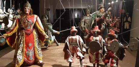Visita teatralizzata alla Reggia di Quisisana: i pupi raccontano i Borbone Visita teatralizzata alla Reggia di Quisisana: i pupi raccontano i Borbone