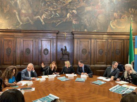 Fuori dalla rete: i giovani e i pericoli sul Web Fuori dalla rete: i giovani e i pericoli sul Web