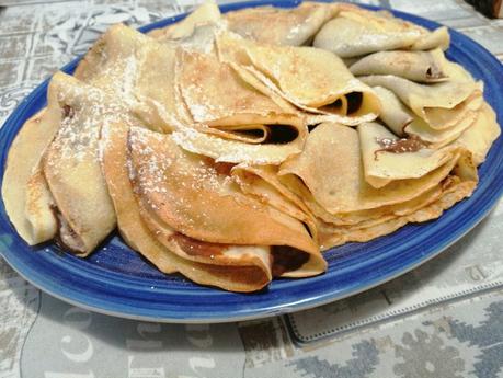 Crepes con crema di nocciole e mascarpone Crepes con crema di nocciole e mascarpone