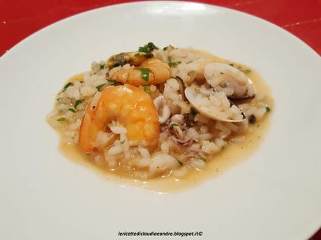 Riso ai frutti di mare https://lericettediclaudiaeandre.blogspot.com/
