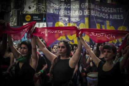 Argentina, 24 marzo: le voci contro Macri nello storico appuntamento per la Memoria, la Verità e la Giustizia Argentina, 24 marzo: le voci contro Macri nello storico appuntamento per la Memoria, la Verità e la Giustizia