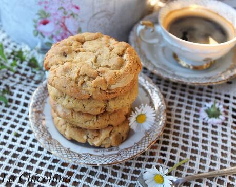 Cookies al cioccolato bianco e profumo d'arancia Cookies al cioccolato bianco e profumo d'arancia