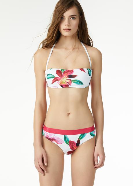 COLORATISSIMA E RICCA DI FASCINO.. È LA BEACHWEAR 2019 LIU JO SCOPRILA ORA! COLORATISSIMA E RICCA DI FASCINO.. È LA BEACHWEAR 2019 LIU JO SCOPRILA ORA!