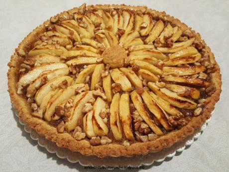 Crostata con mele e noci https://lericettediclaudiaeandre.blogspot.com/
