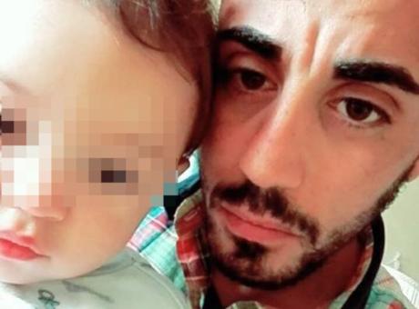 Bimbo ucciso a Cardito, dopo il patrigno arrestata anche la madre Bimbo ucciso a Cardito, dopo il patrigno arrestata anche la madre