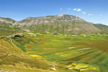 Castelluccio di Norcia: itinerari e sentieri Castelluccio di Norcia: itinerari e sentieri