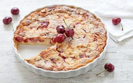 Preparazione Clafoutis di ciliegie alle mandorle e cannella - Fase 4 Preparazione Clafoutis di ciliegie alle mandorle e cannella - Fase 4