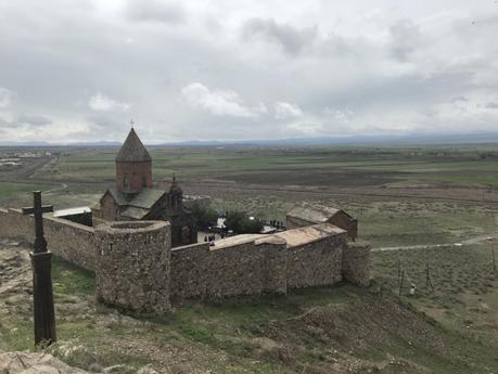 Dall’Armenia a Nagorno Karabakh: viaggio nel giardino nero del Caucaso Dall’Armenia a Nagorno Karabakh: viaggio nel giardino nero del Caucaso