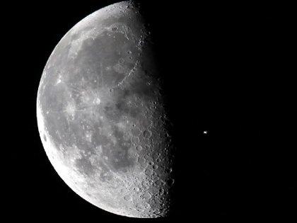 Chiunque è come la luna