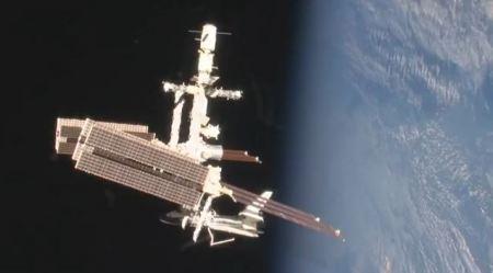 Video unico della ISS e dello Shuttle