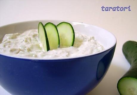 taratori (zuppa di cetrioli e yogurt)