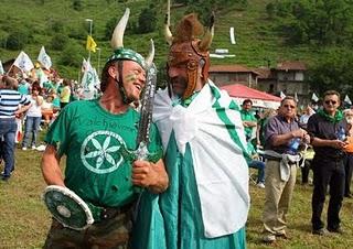 Domenica la Lega a Pontida: bestiale