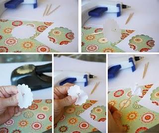 La torta con i fiori di carta