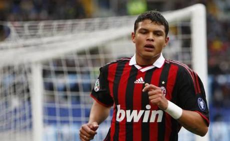 Thiago Silva resta al Milan.