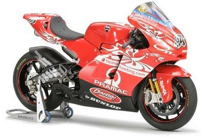 Ducati D16 R.Rolfo 2004 Team D'Antin Pramac by Tamiya