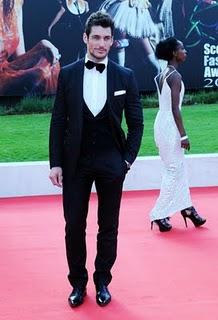 David Gandy sul red carpet dell'evento Scottish Fashion Awards