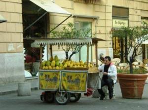 carretto di limoni a Palermo hamlet redazione@mediterranews.org