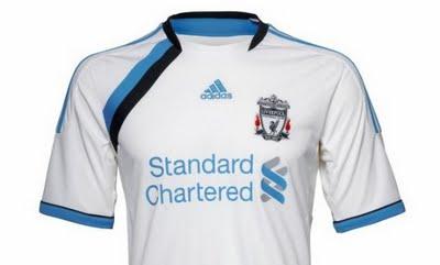 Nuova maglia Liverpool 2012: le prime immagini ufficiali della casacca dei Reds