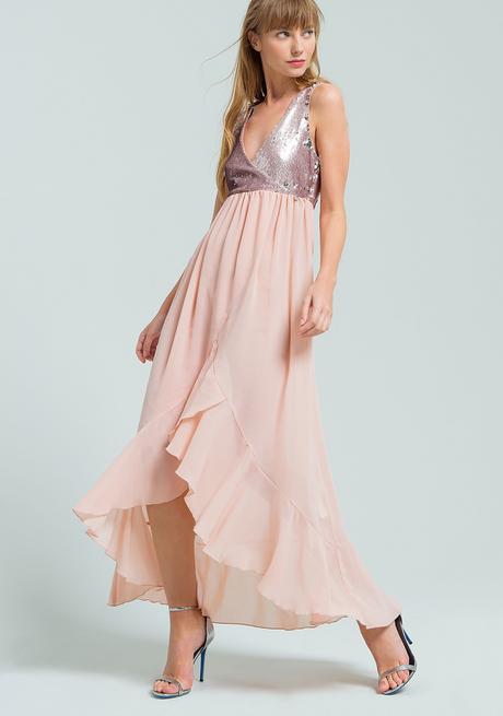 SONO 25 GLI ABITI SELEZIONATI PER SFOGGIARE UN LOOK UNICO! SONO 25 GLI ABITI SELEZIONATI PER SFOGGIARE UN LOOK UNICO!