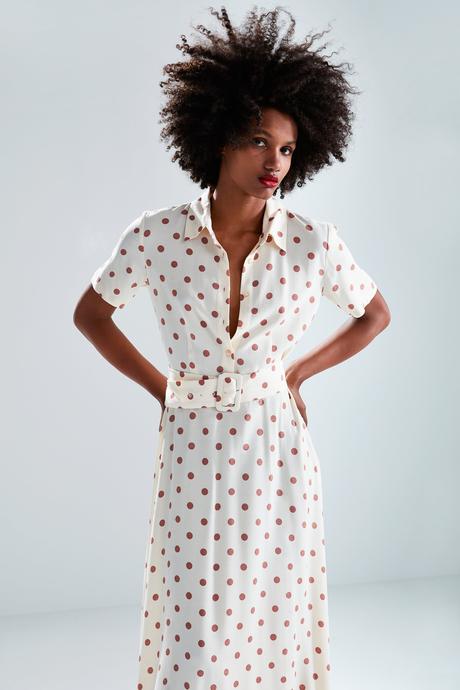 SONO 25 GLI ABITI SELEZIONATI PER SFOGGIARE UN LOOK UNICO! SONO 25 GLI ABITI SELEZIONATI PER SFOGGIARE UN LOOK UNICO!