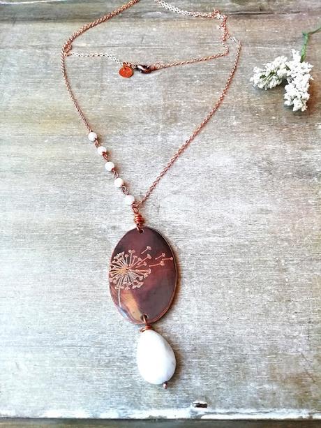 collana lunga rame con ciondolo con soffione inciso collana lunga rame etching